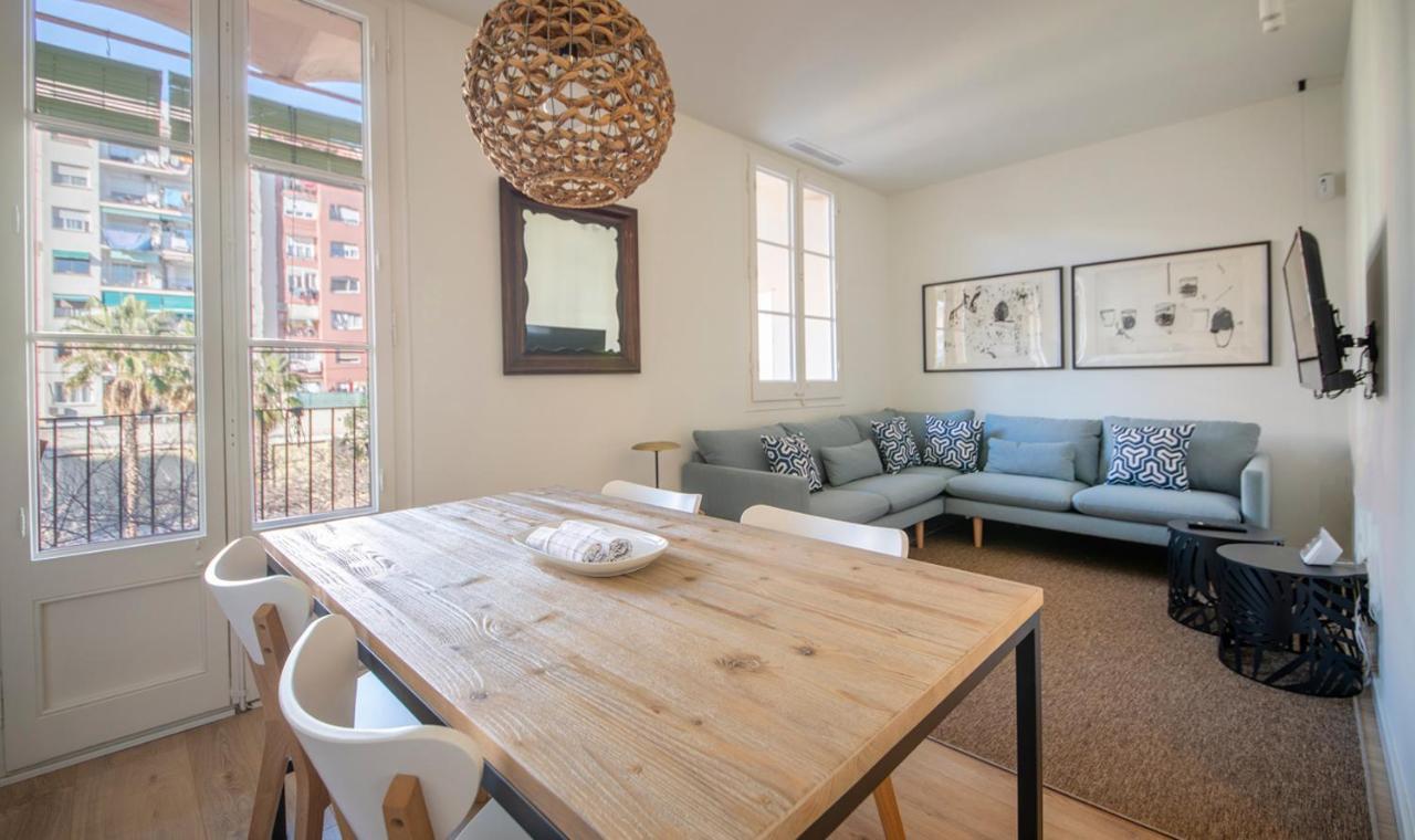 Stylish Center Apartment *