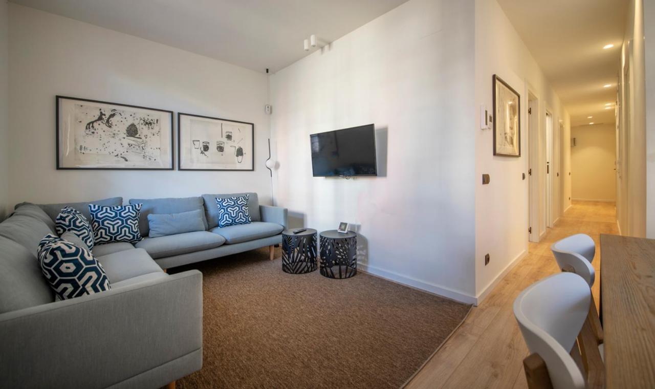 Stylish Center Apartment