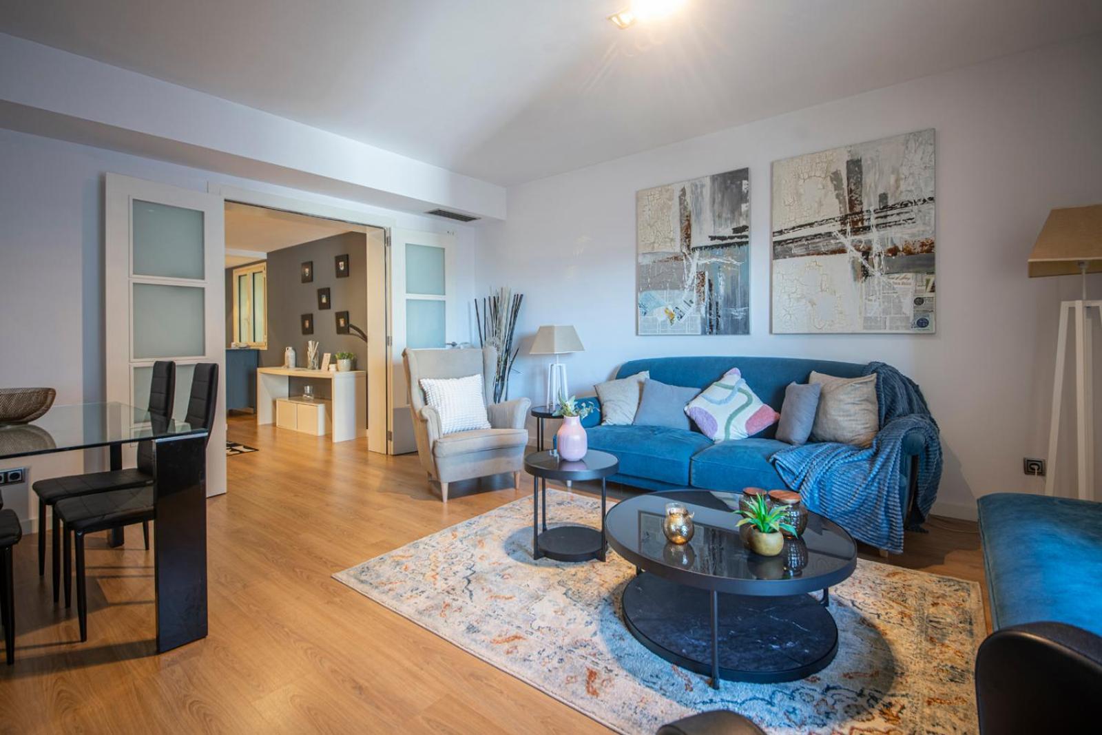 Stylish Center Apartment